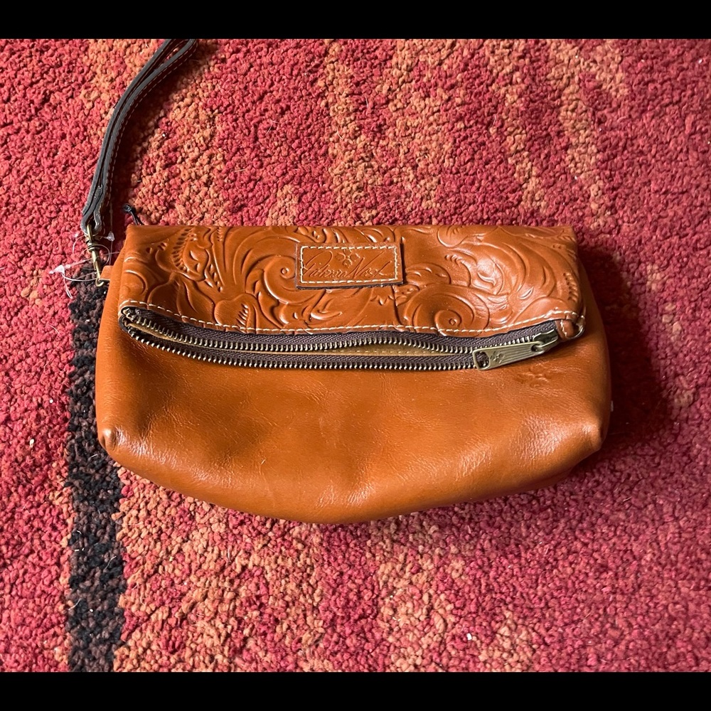 Patricia Nash NWOT cognac leather floral embossed wristlet